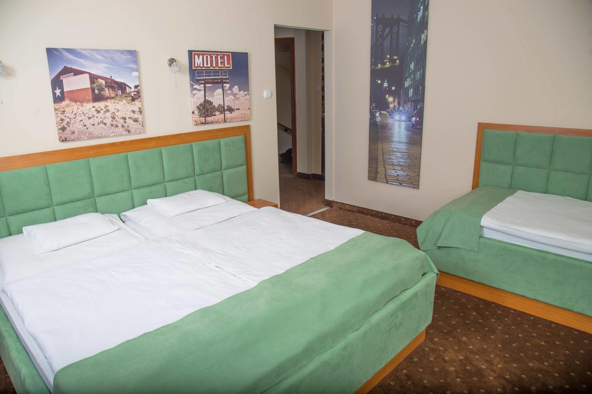 Soho Apartmanház Apartman Győr Kültér fotó